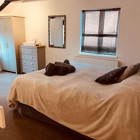 Cosy And Peaceful Maisonette With Terrace, Kidderminster Exteriör bild