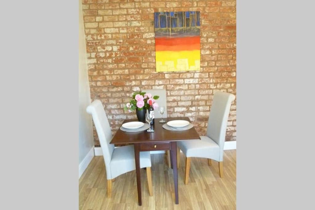 Cosy And Peaceful Maisonette With Terrace, Kidderminster Exteriör bild
