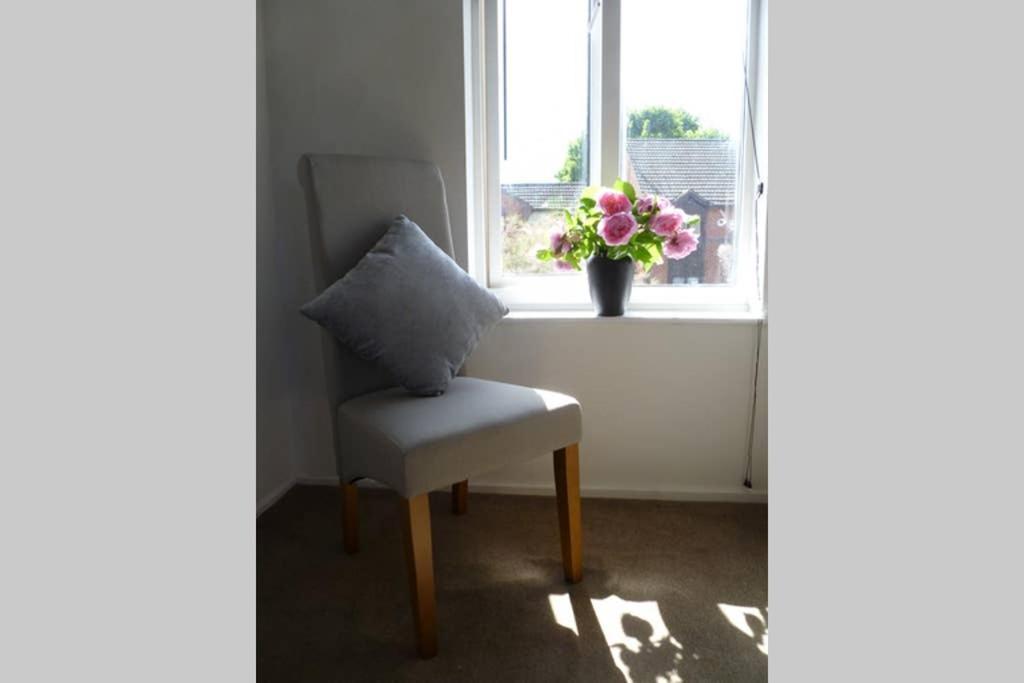 Cosy And Peaceful Maisonette With Terrace, Kidderminster Exteriör bild